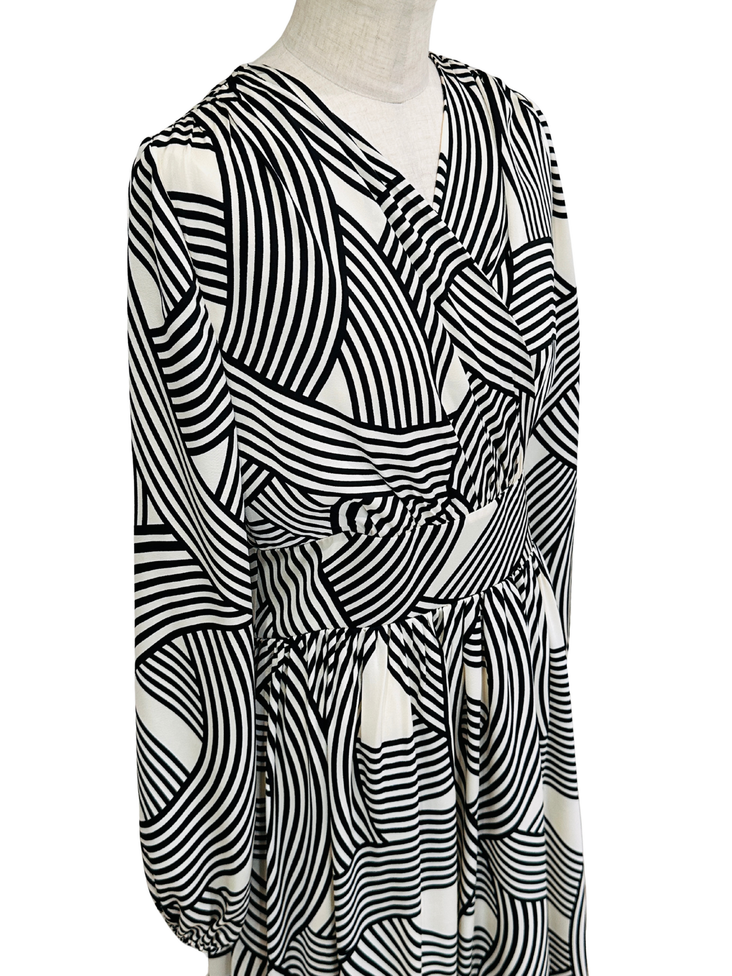 流線 カシュクールワンピース【細身】