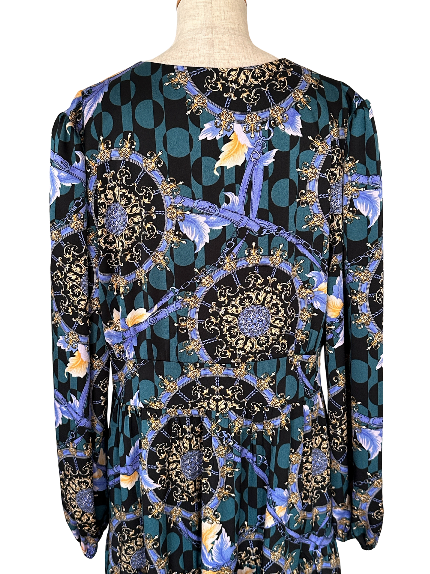 グリーン ボタンワンピース