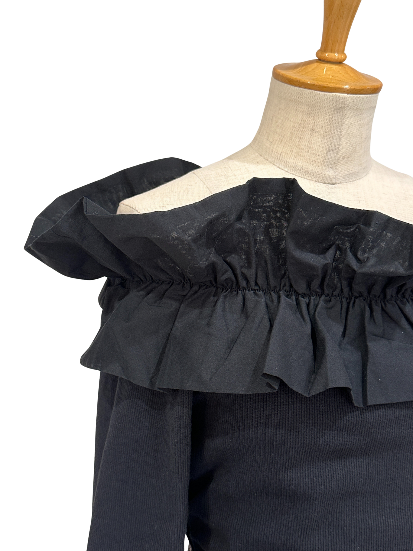 オフショルダートップス(ご予約商品）