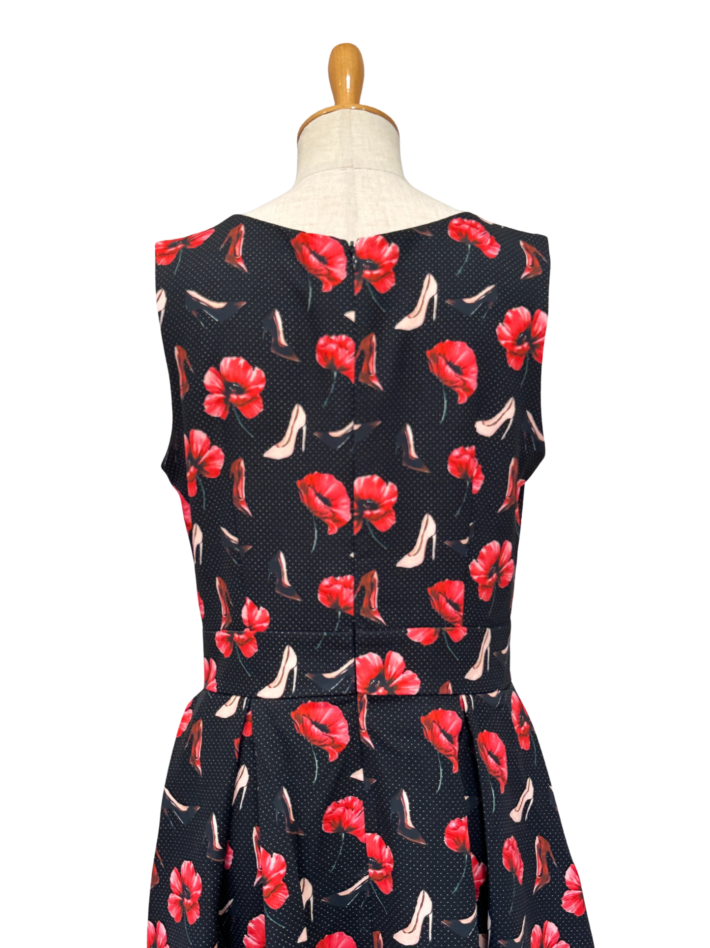 ハイヒールタックワンピース